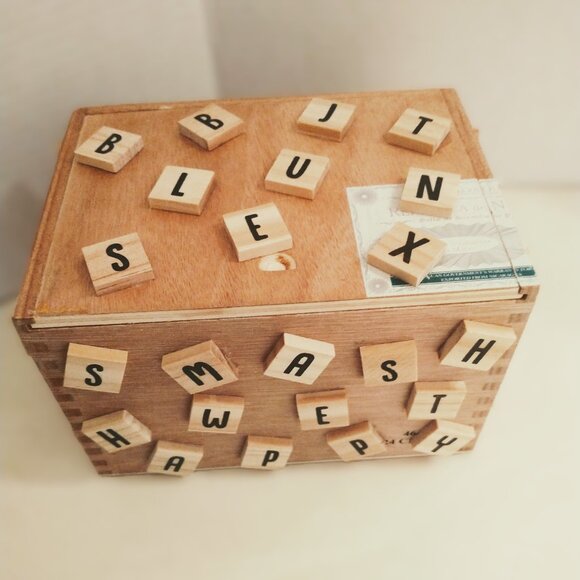 Suenos de Saundra Upcycled, NUB Cigar Box, Decor/ Storage - Picture 7 of 8